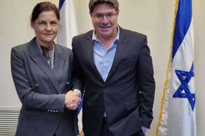 Среща на българския посланик в Израел с министъра на науката, иновациите и космоса на Израел - Офир Акунис